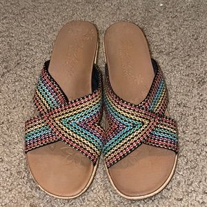 NWOT Skechers sandals 1 1/2 inches